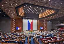 Congressmen on smartphones during voting session before SONA 2025