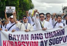 Cardinal urges ‘sustained’ protests against corruption