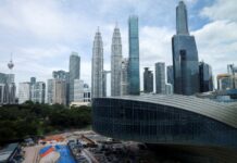 Around 6,000 students in Malaysia infected with influenza, prompting school closures