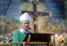 Emotional bishop decries corruption’s toll on poor