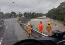Flash Flood Sweeps Through Guinobatan, Albay