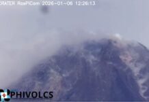 Philippines raises alert level at restive Mayon volcano