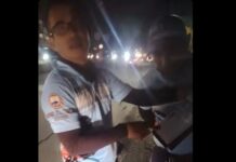 Driver Argues w/ Traffic Enforcer for Confiscating His License