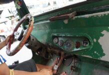 Jeepney Driver Skips Lunch Just to Bring Home P300 After Long Day on Road