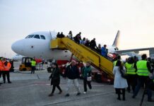 Governments weigh repatriations as conflict grounds Middle East flights