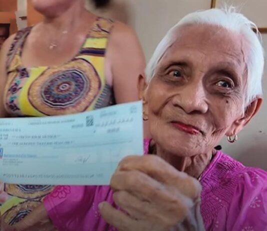 107-Year-Old Grandmother in Camarines Sur Grateful After Receiving P100k Incentive