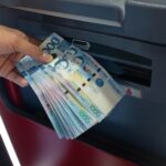 Woman Forgets P6,000 Cash at ATM, Man Behind Her in Line Allegedly Takes Money