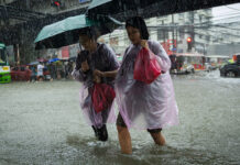 Pinoys mull moving abroad as floods, rising costs pile up