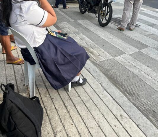 Female Student Hit by Motorcycle While Crossing Pedestrian Lane in Kalibo