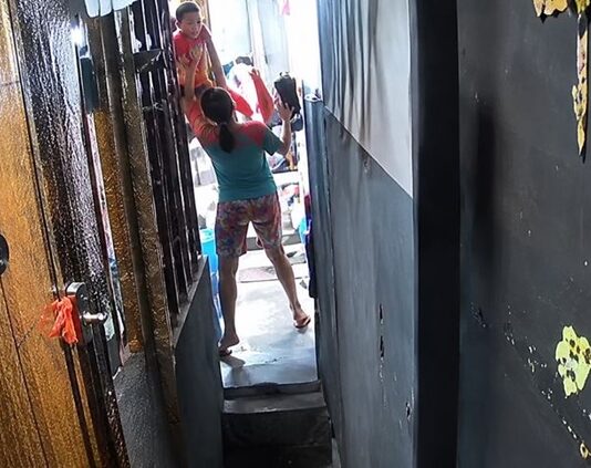 3-Year-Old Boy Falls From Stairs, Saved by Woman Waiting to Use Bathroom