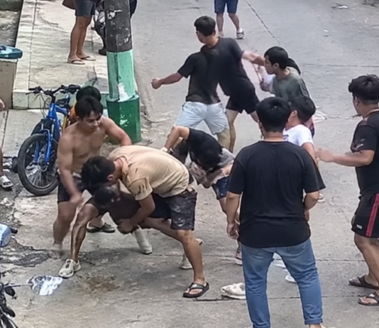2 Groups of Young People Get Into Brawl in Manila