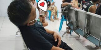 Woman Disappointed After Long Wait at Hospital for Husband’s Checkup