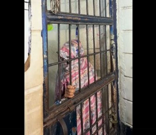 Elderly Grandma & Male Buyer Arrested in Drug Buy-Bust Operation