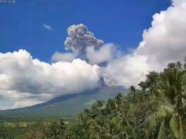 Mayon Volcano Spews Ash After Eruption; Over 700 Families Evacuated in Albay