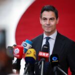 Dutch prime minister expecting first child via surrogate mother